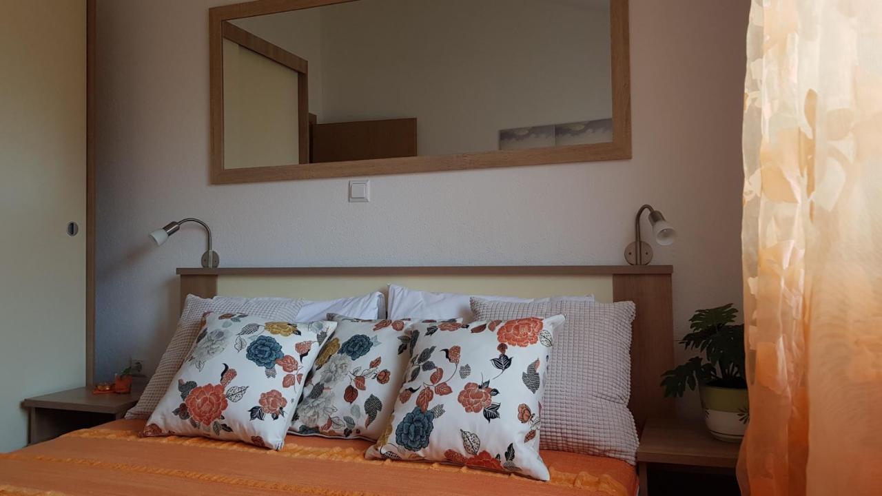 Apartmani Villa Lilliana Tribalj Exteriör bild