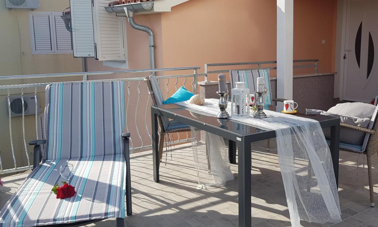 Apartmani Villa Lilliana Tribalj Exteriör bild
