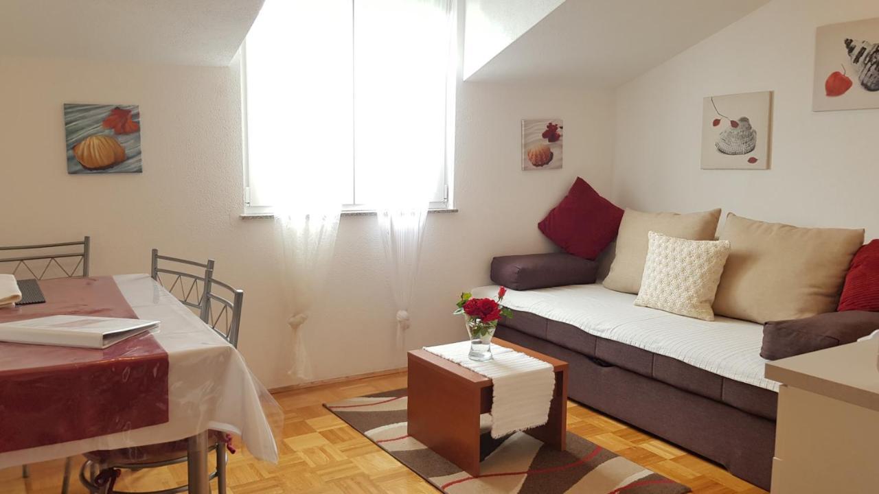 Apartmani Villa Lilliana Tribalj Exteriör bild