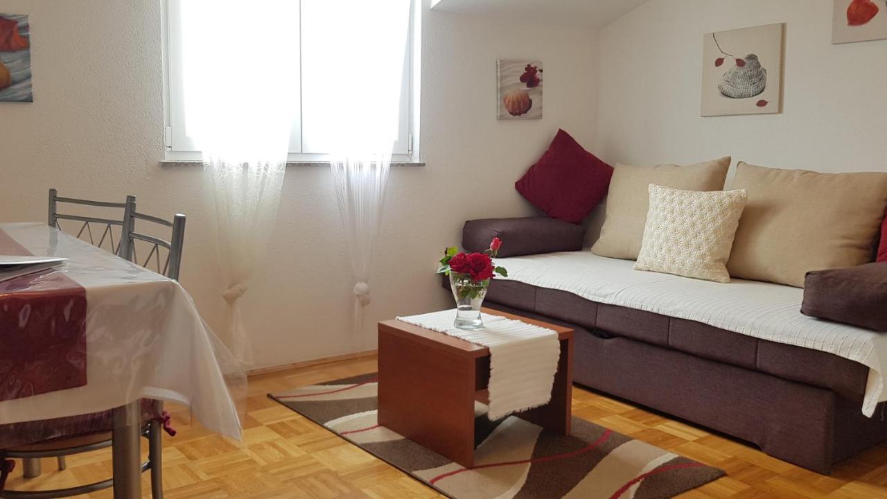 Apartmani Villa Lilliana Tribalj Exteriör bild