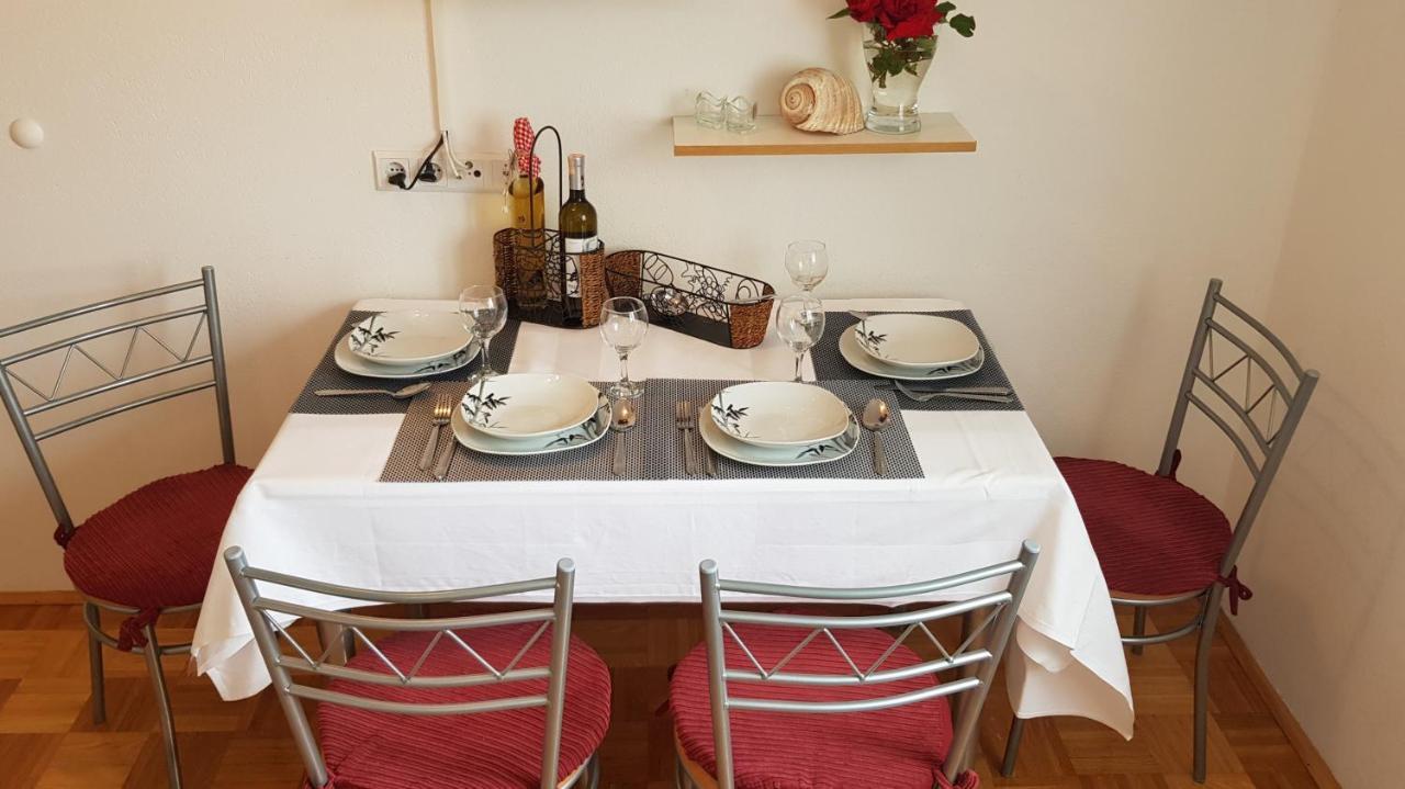 Apartmani Villa Lilliana Tribalj Exteriör bild