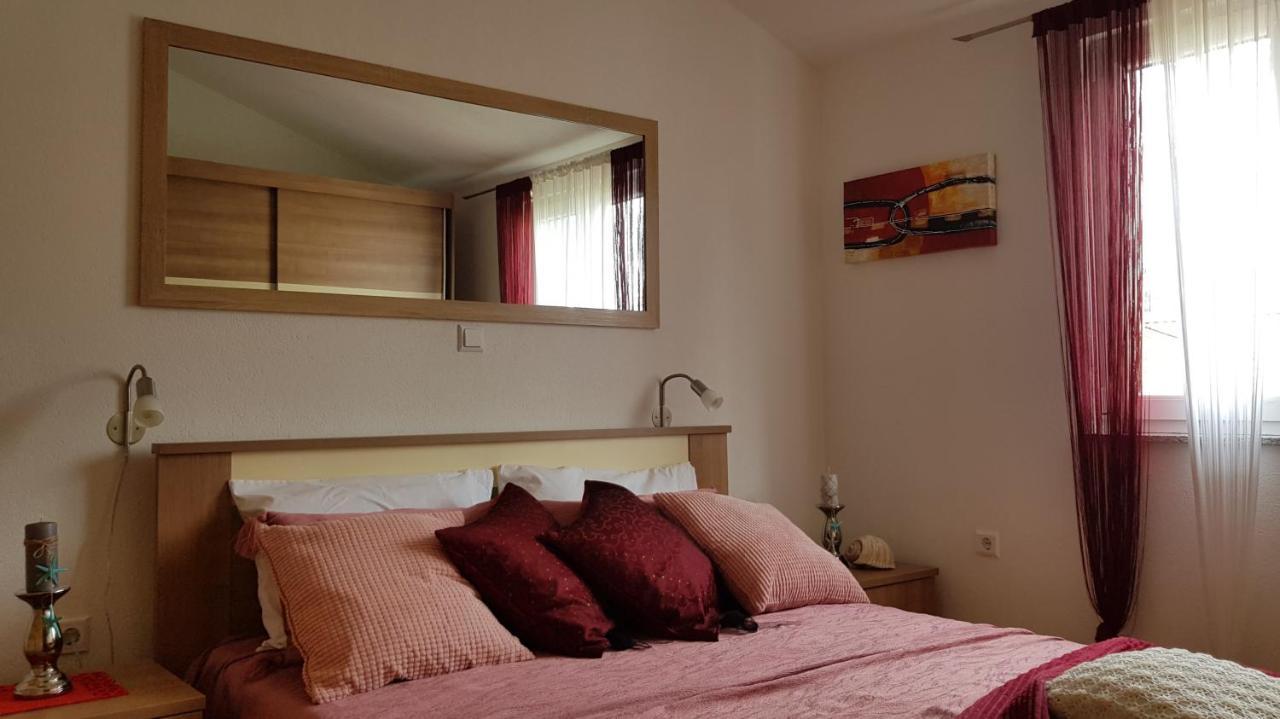 Apartmani Villa Lilliana Tribalj Exteriör bild