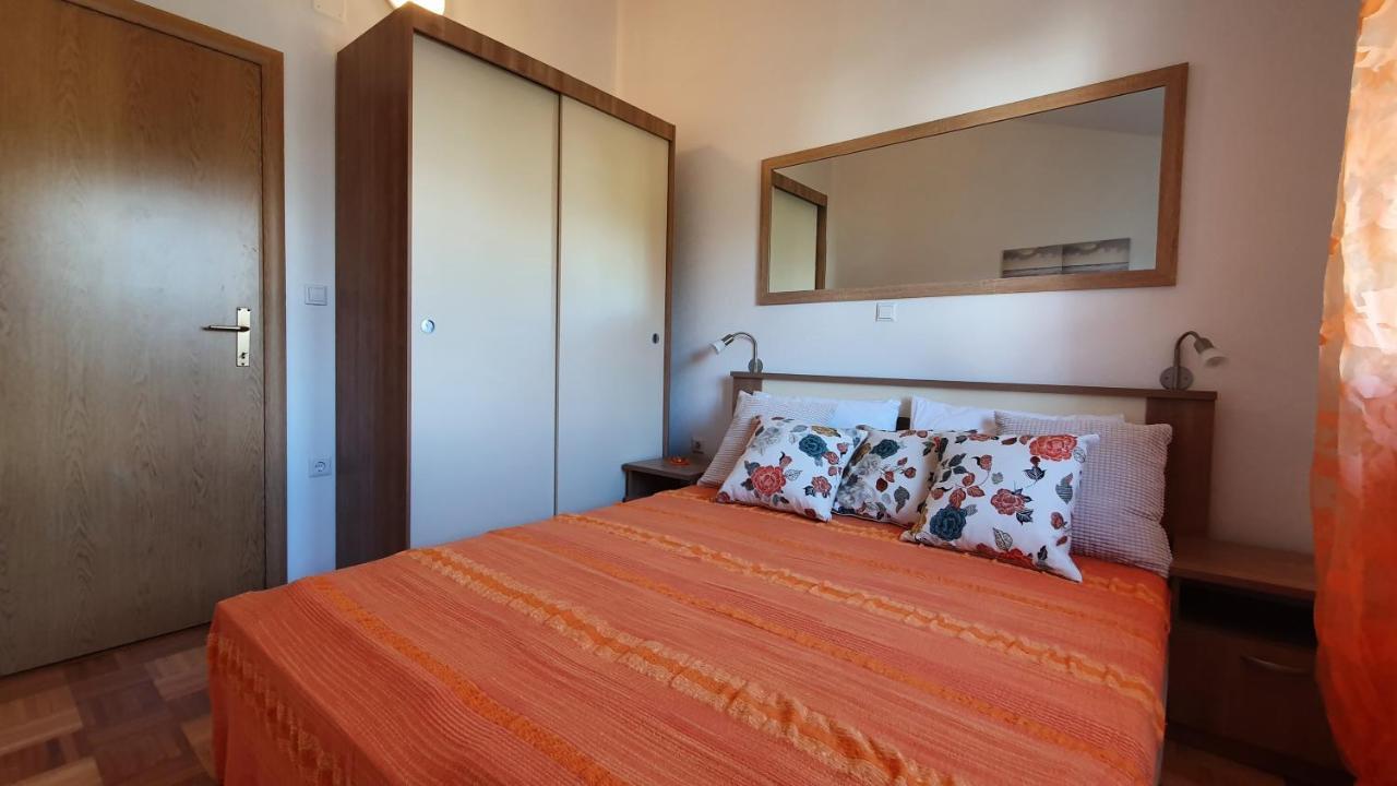 Apartmani Villa Lilliana Tribalj Exteriör bild