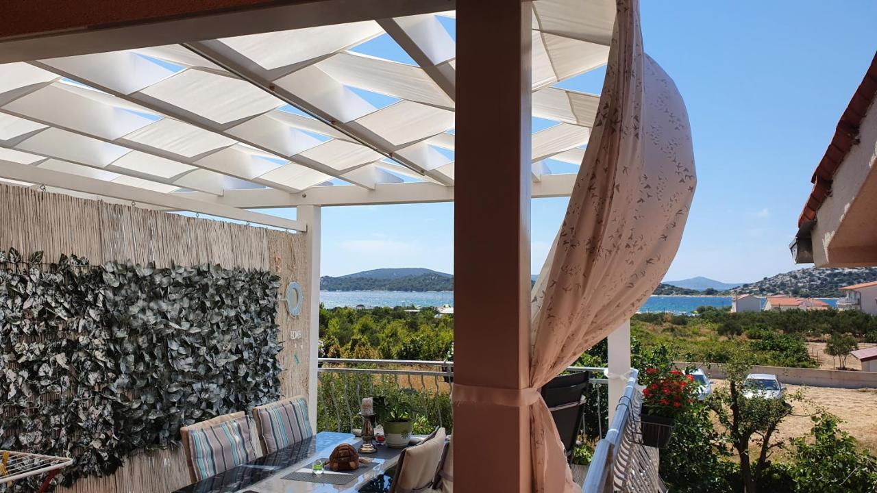 Apartmani Villa Lilliana Tribalj Exteriör bild