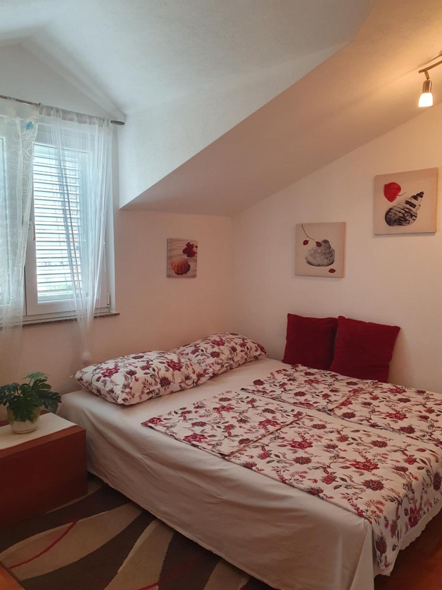 Apartmani Villa Lilliana Tribalj Exteriör bild