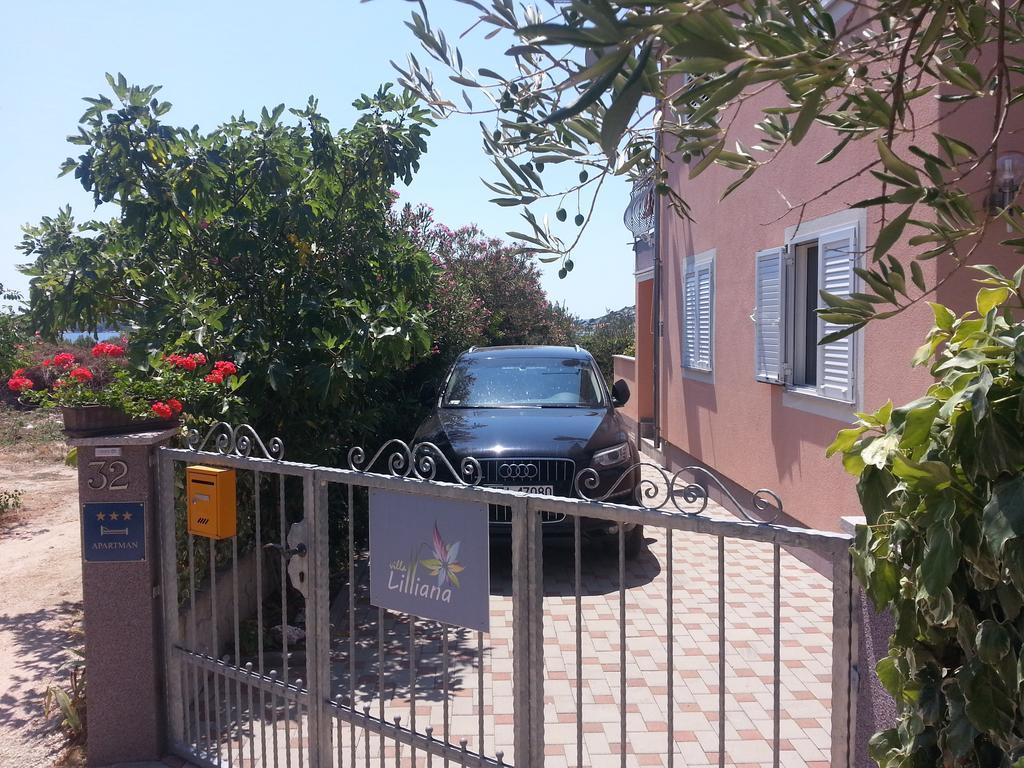 Apartmani Villa Lilliana Tribalj Exteriör bild